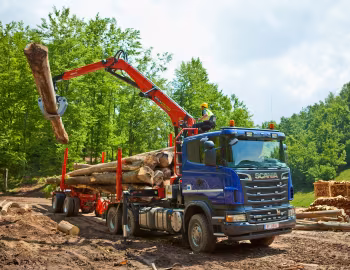Scania R500 6×4 tractor timber truck with crane '2009–13
