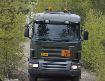 Scania R500 8×4HZ CR19N rigid with hooklift system '2004–09