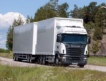 Scania R560 6×2 rigid Highline '2009–13