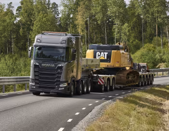 Cat 349E L, Scania S 730 8×4 Highline