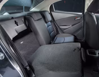 Интерьер 2016 Scion iA '2015–16