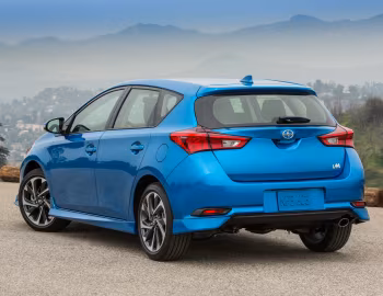 2016 Scion iM '2015–16