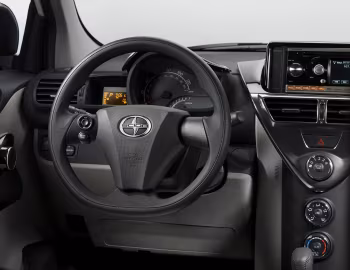 Торпедо 2012–15 Scion iQ '2011–15