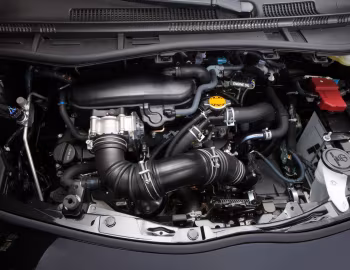 Под капотом 2012–15 Scion iQ '2011–15