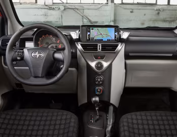 Торпедо 2012–15 Scion iQ '2011–15