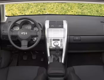 Торпедо 2005–07 Scion tC '2004–07