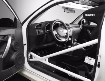 Интерьер Scion tC by Dynamic '11.2011