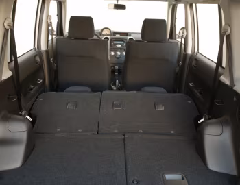 Интерьер 2004–06 Scion xB '06.2003–12.2006