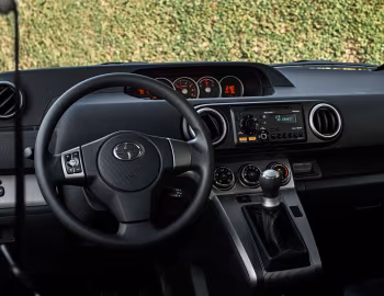 Интерьер 2013–15 Scion xB '2012–15
