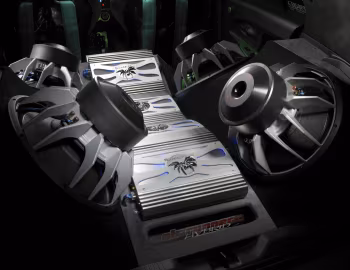 Интерьер Scion xD by Team Hybrid '10.2007