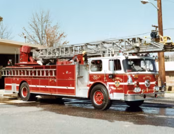 Seagrave SR 20768 100' Aerial '1977–????
