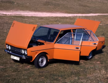 SEAT 131 E '1975–78