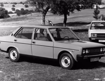 SEAT 131 E '1975–78