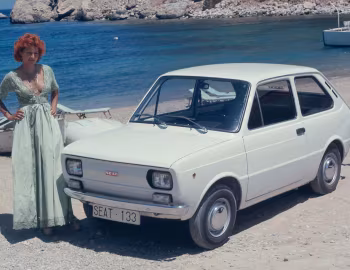 SEAT 133 '1974–77