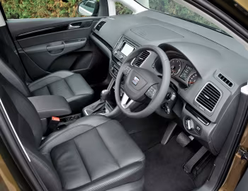 Интерьер SEAT Alhambra [UK-spec] (7N) '2010–15