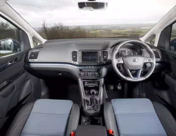 Торпедо SEAT Alhambra "Connect" [UK-spec] (7N) '2015–17