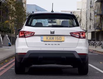 SEAT Arona [UK-spec] '2017–21