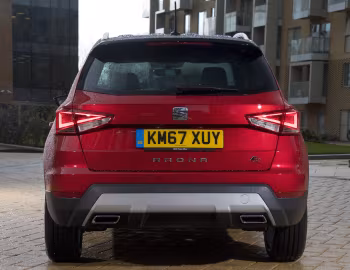 SEAT Arona FR [UK-spec] '2017–21
