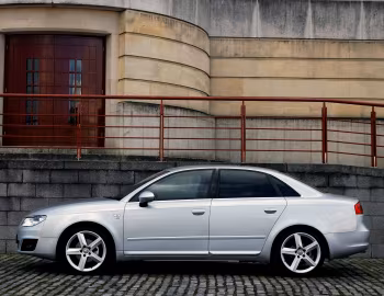 SEAT Exeo [UK-spec] '2009–11