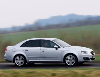 SEAT Exeo [UK-spec] '2009–11