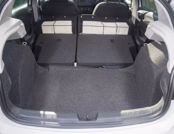 Интерьер SEAT Ibiza "Connect" [UK-spec] '09.2015–10.2016