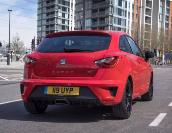 SEAT Ibiza Cupra "Black" [UK-spec] '01.2016–05.2017