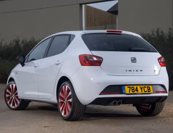 SEAT Ibiza FR "Red Edition" [UK-spec] '09.2015–10.2016