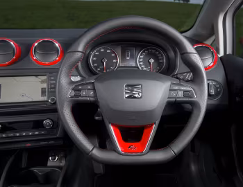 Торпедо SEAT Ibiza FR "Red Edition" [UK-spec] '09.2015–10.2016