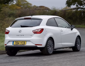 SEAT Ibiza SC "Connect" [UK-spec] '09.2015–10.2016
