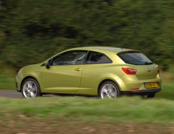 SEAT Ibiza SC [UK-spec] '2008–12
