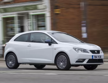 SEAT Ibiza SC "Connect" [UK-spec] '09.2015–10.2016