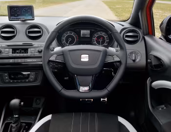 Торпедо SEAT Ibiza Cupra [UK-spec] '2012–15