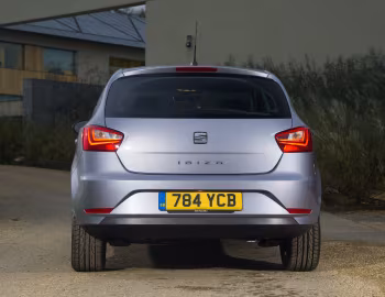 SEAT Ibiza "Velvet Edition" [UK-spec] '2015–17