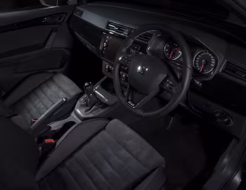Интерьер SEAT Ibiza Xcellence [UK-spec] '2017–21