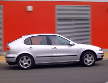 SEAT León [UK-spec] (1M) '2003–05