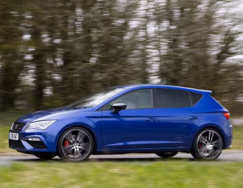SEAT León Cupra 300 [UK-spec] (5F) '2017–20