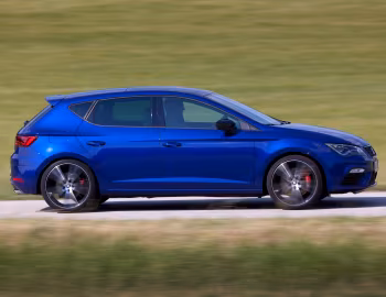 SEAT León Cupra 300 [Worldwide] (5F) '2017–20
