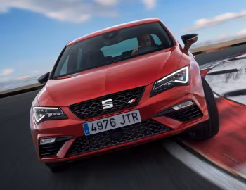 SEAT León Cupra 300 [Worldwide] (5F) '2017–20