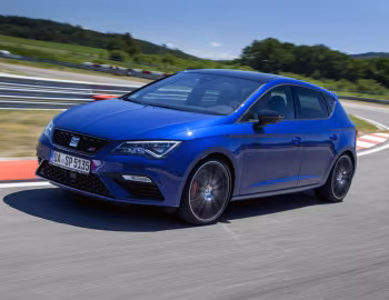 SEAT León Cupra 300 [Worldwide] (5F) '2017–20