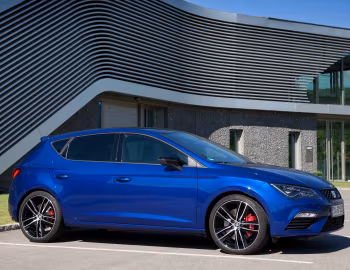 SEAT León Cupra 300 [Worldwide] (5F) '2017–20
