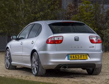 SEAT León Cupra R [UK-spec] (1M) '2003–05
