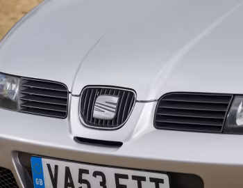 SEAT León Cupra R [UK-spec] (1M) '2003–05