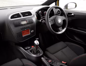 Интерьер SEAT León Cupra [UK-spec] '2007–09