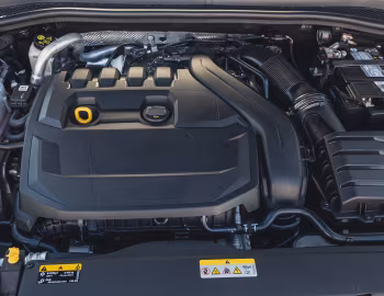 Под капотом SEAT León FR [UK-spec] '2020–н.в.