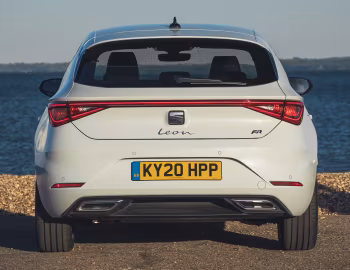 SEAT León FR [UK-spec] '2020–н.в.