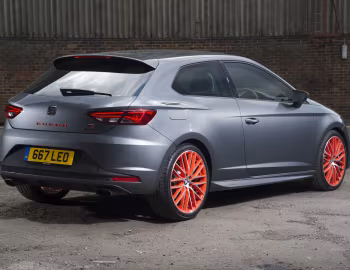 SEAT León SC Cupra 280 "Ultimate Sub8" [UK-spec] (5F) '2015–16