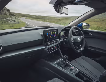 Interior SEAT León SE [UK-spec] '2020–pr.