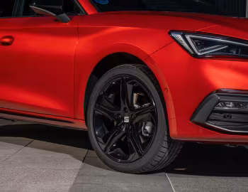 SEAT León Sportstourer FR eHybrid "75 Aniversario" '2025–pr.
