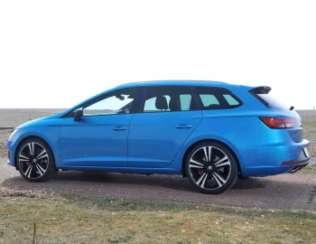 SEAT León ST Cupra 280 [UK-spec] (5F) '2015–16