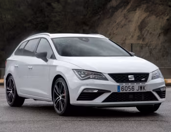 SEAT León ST Cupra 300 [Worldwide] (5F) '2017–20
